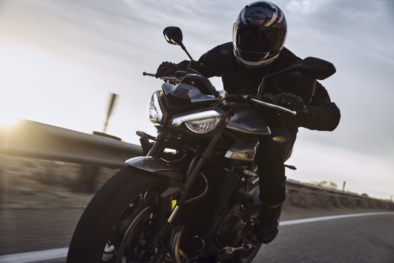 Triumph -  gamma Street Triple 2023  