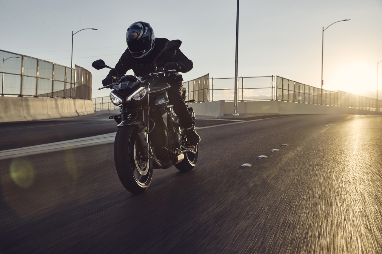 Triumph -  gamma Street Triple 2023  