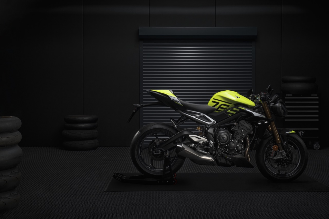 Triumph -  gamma Street Triple 2023  