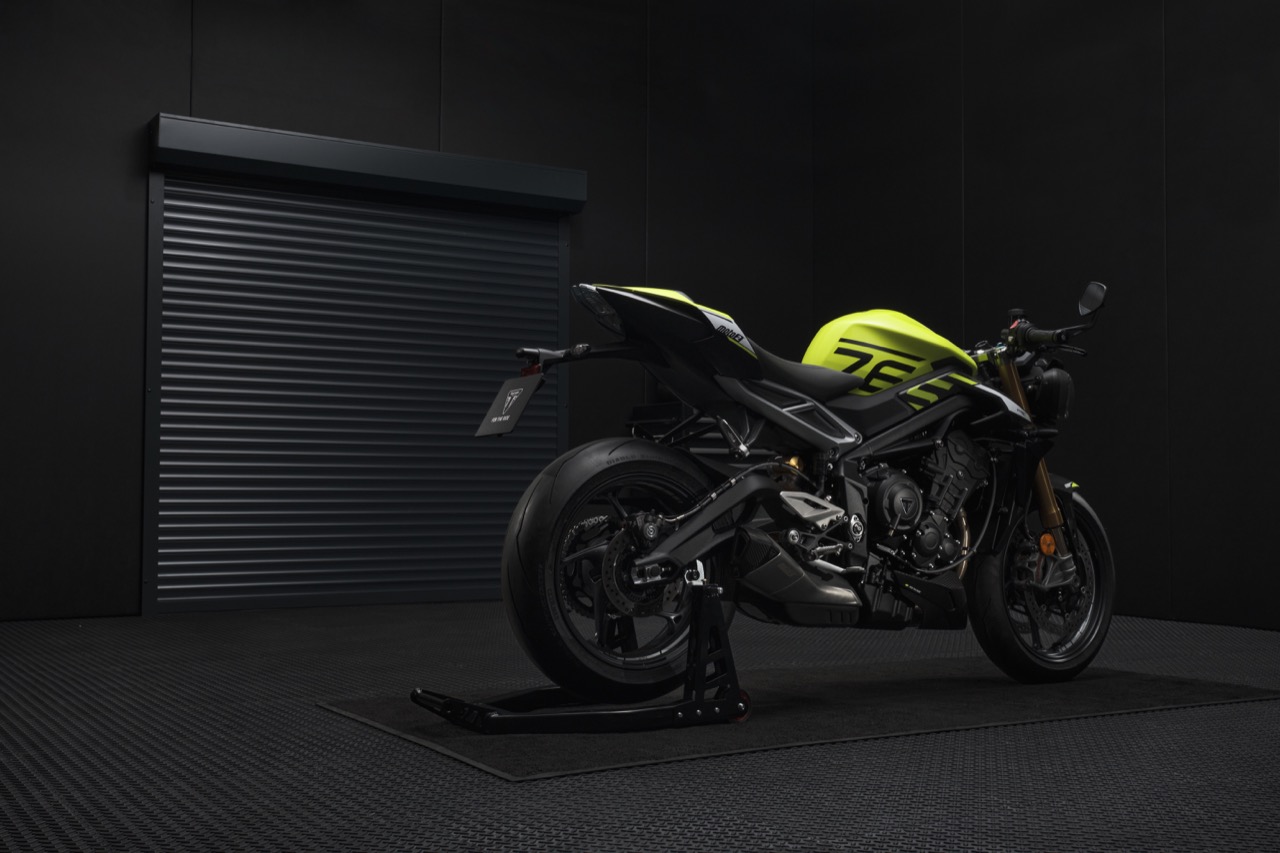 Triumph -  gamma Street Triple 2023  