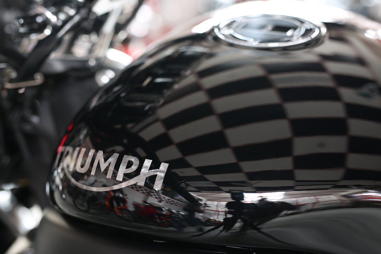 Triumph Rocket X - Prova su strada 2015