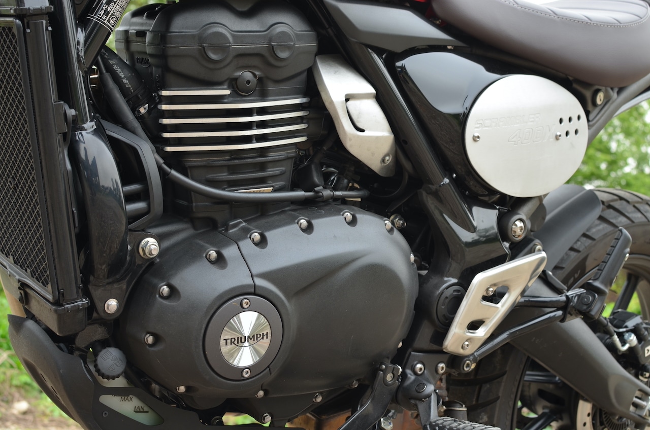 Triumph Scrambler 400 X prova