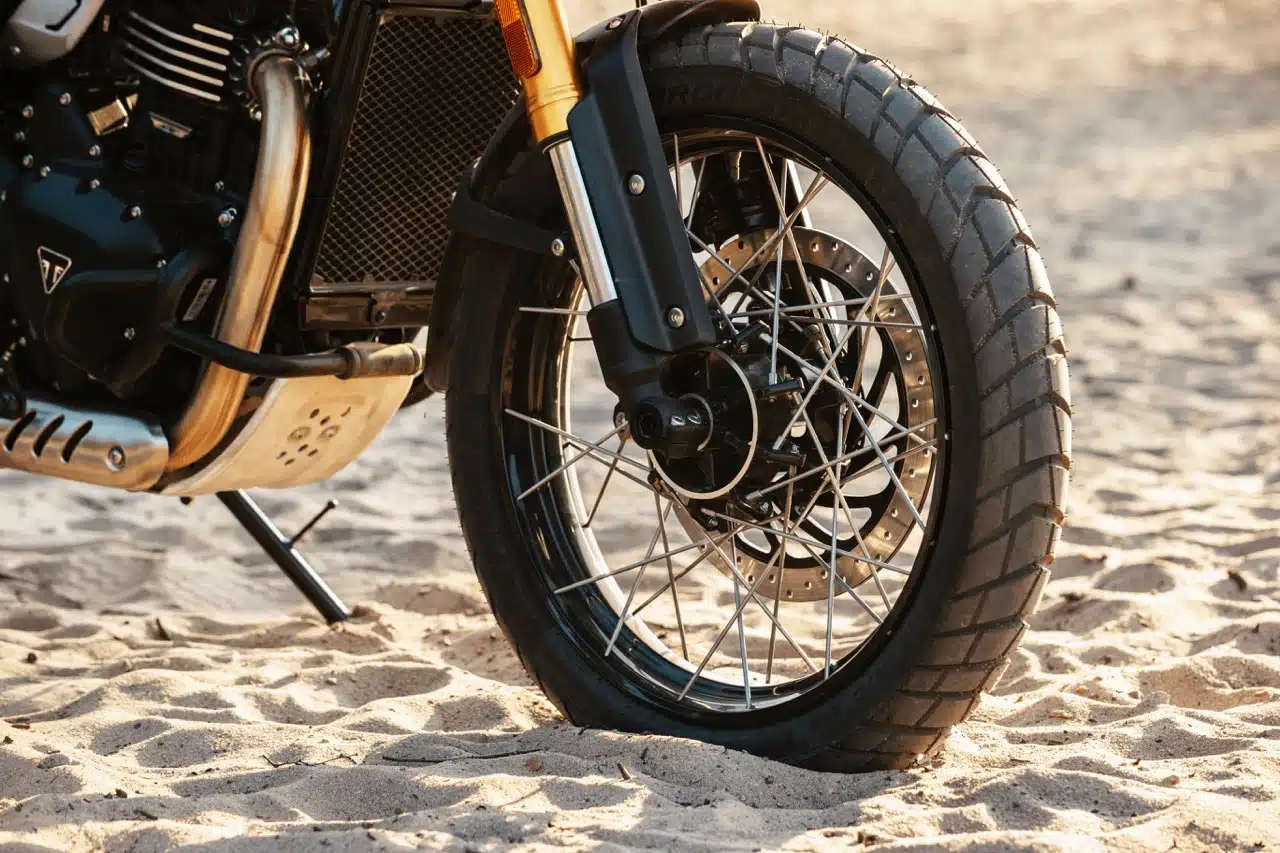 Triumph Scrambler 400 XC 2025 - Foto ufficiali