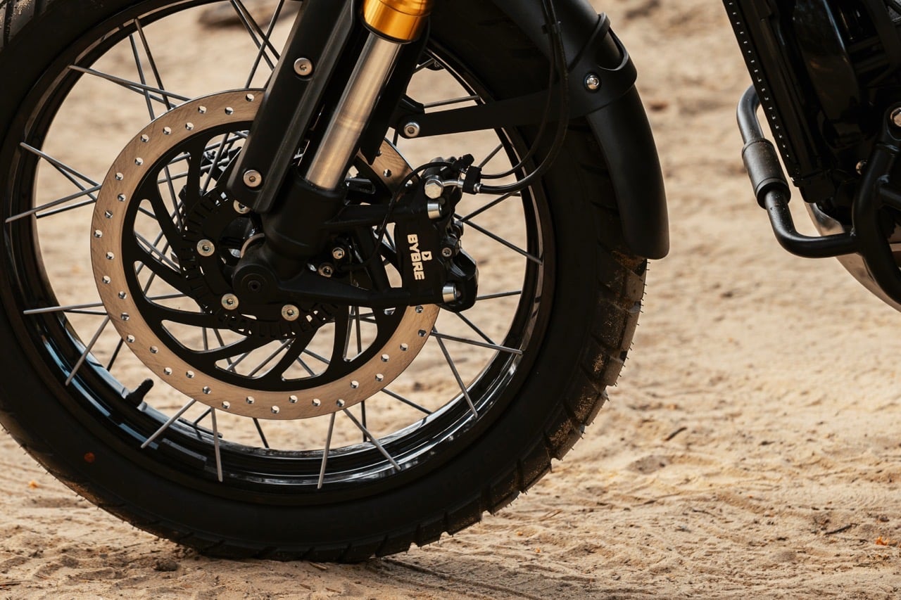 Triumph Scrambler 400 XC 2025 - Foto ufficiali