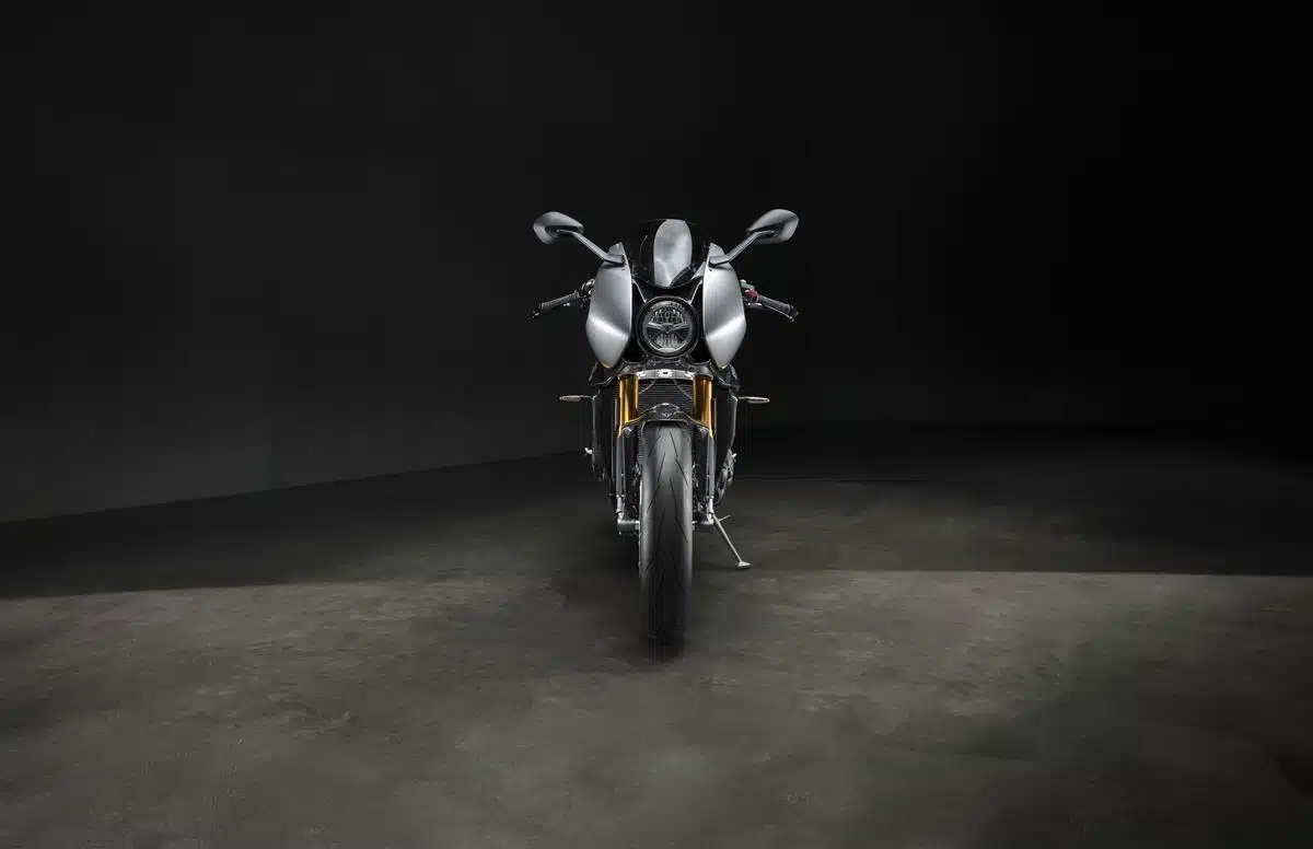 Triumph Speed Triple 1200 RR Breitling 