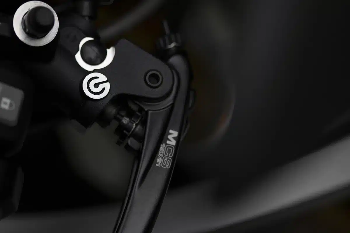 Triumph Speed Triple 1200 RR Breitling 