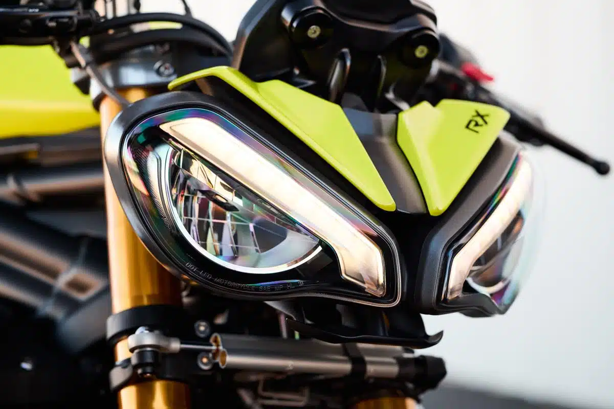 Triumph Speed Triple 1200 RX 