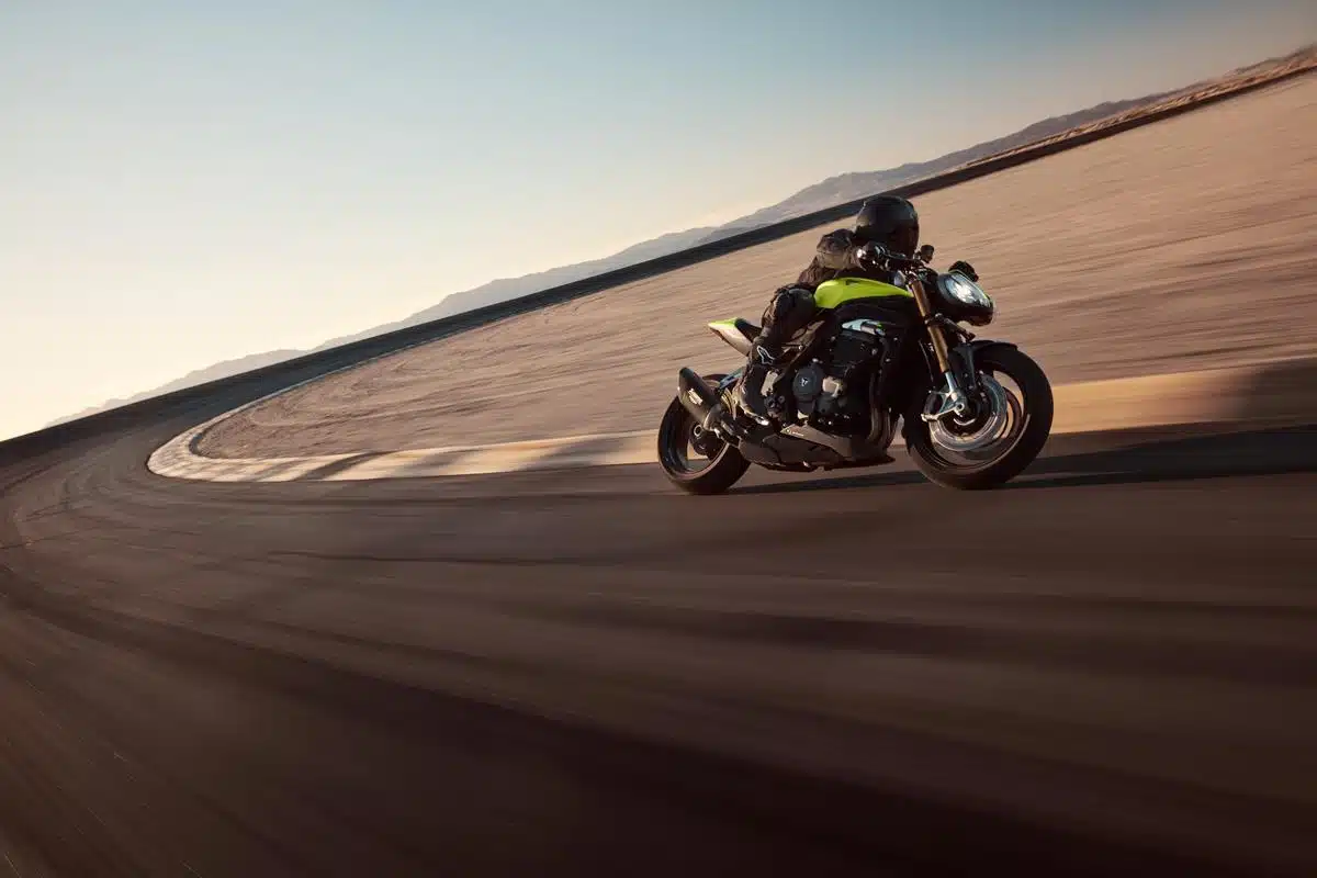 Triumph Speed Triple 1200 RX 