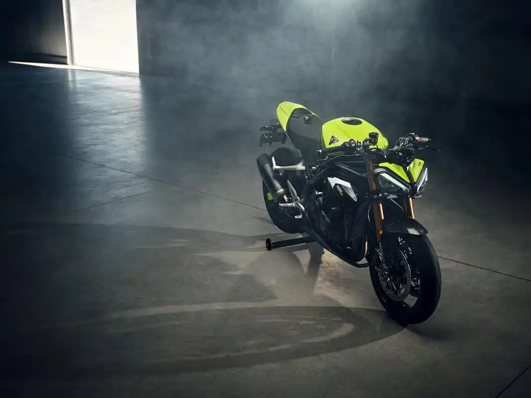 Triumph Speed Triple 1200 RX 