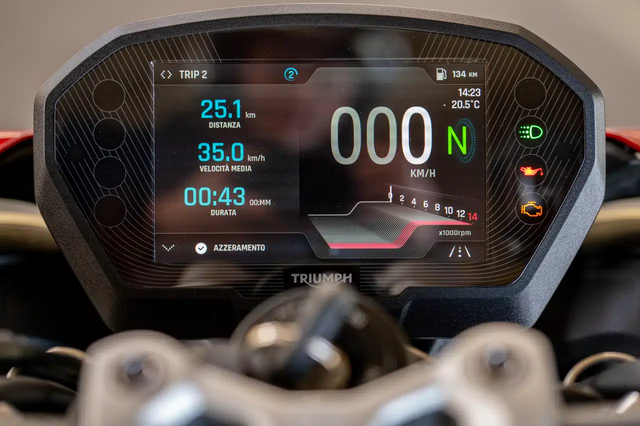 Triumph Street Triple 765 RS 2023 - Prova su strada