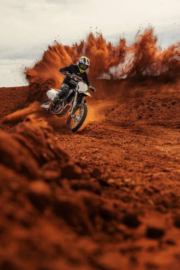 Triumph TF 250-X 