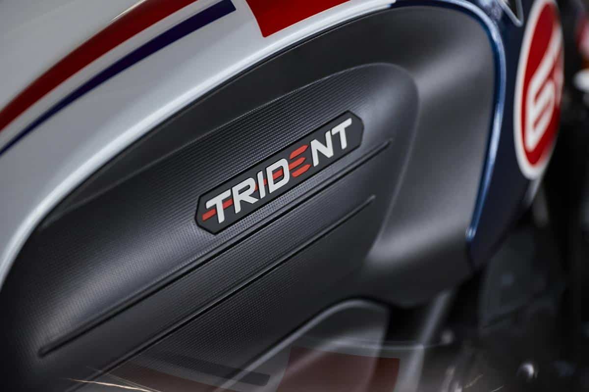 Triumph Trident 660 Triple Tribute 