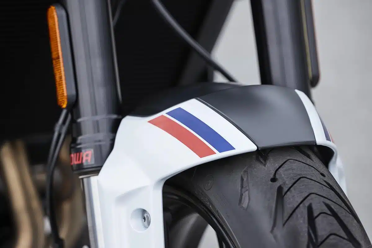 Triumph Trident 660 Triple Tribute 