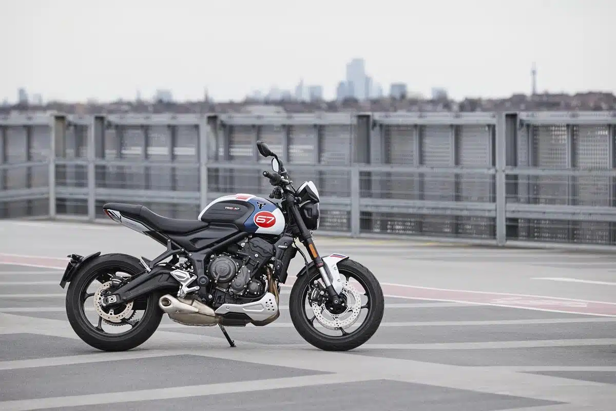 Triumph Trident 660 Triple Tribute 