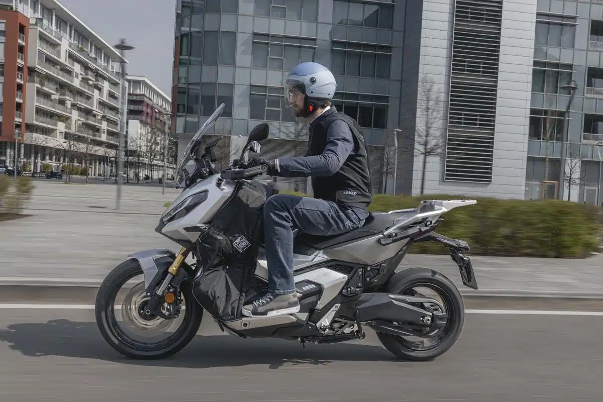 Tucano Urbano Airscud Flex