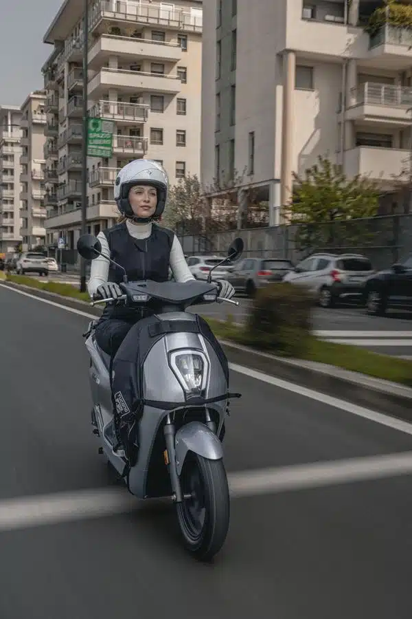 Tucano Urbano Airscud Flex