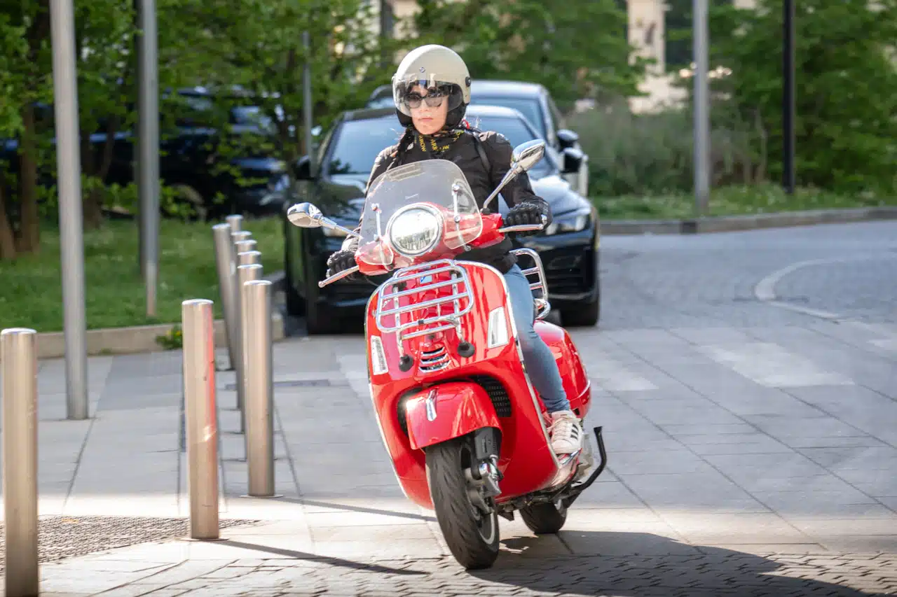 Vespa 310 GTS Super