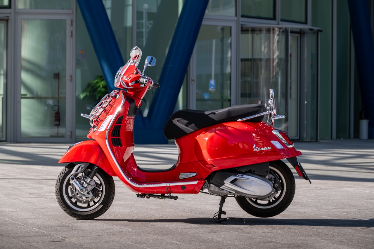 Vespa 310 GTS Super
