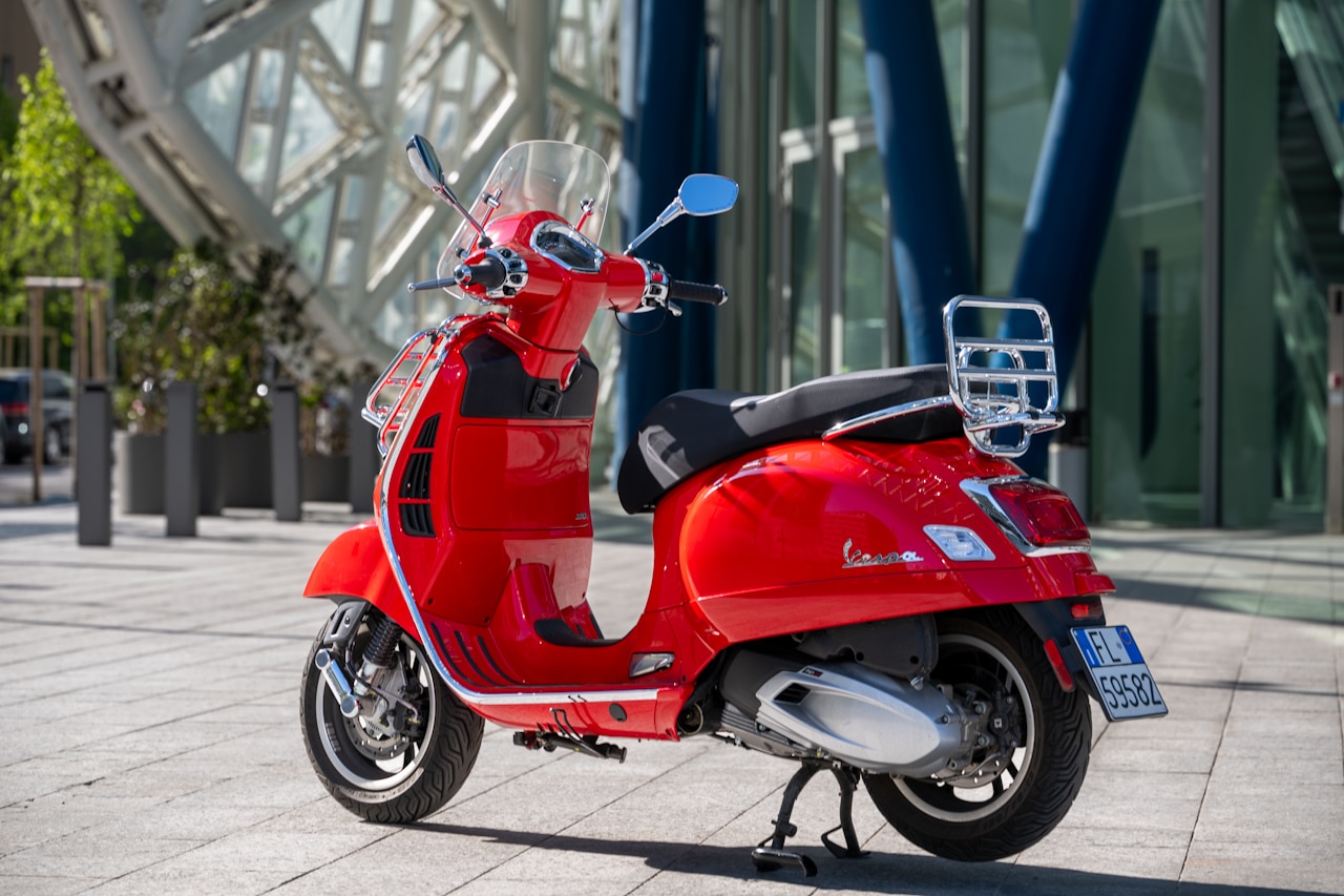 Vespa 310 GTS Super