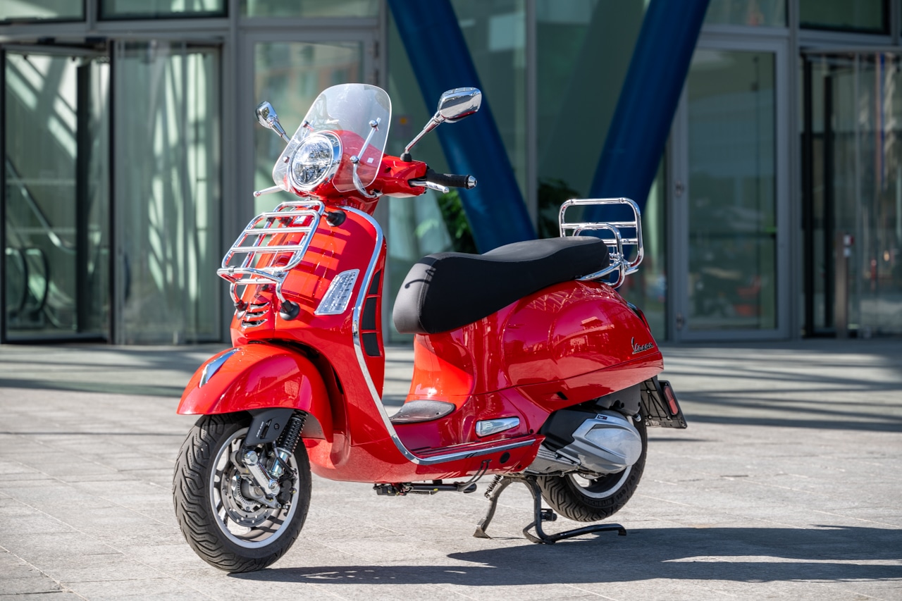Vespa 310 GTS Super