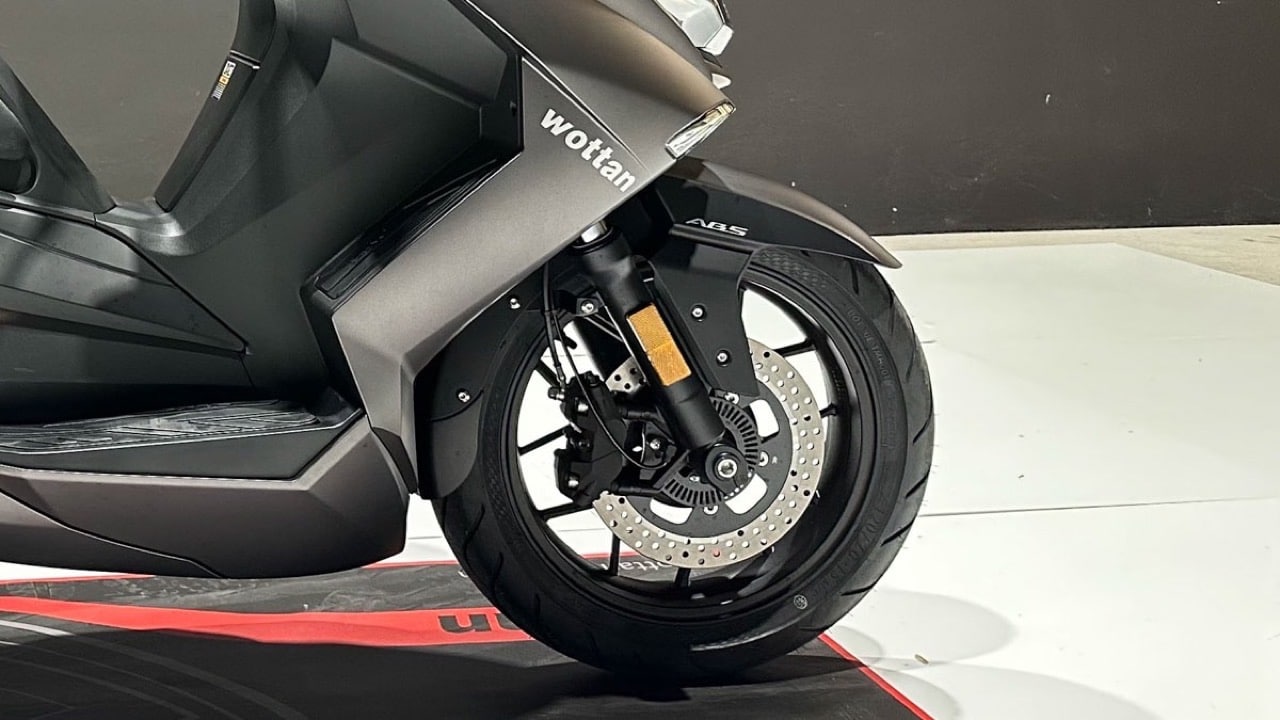 Wottan ST-S 300 - Foto ufficiali