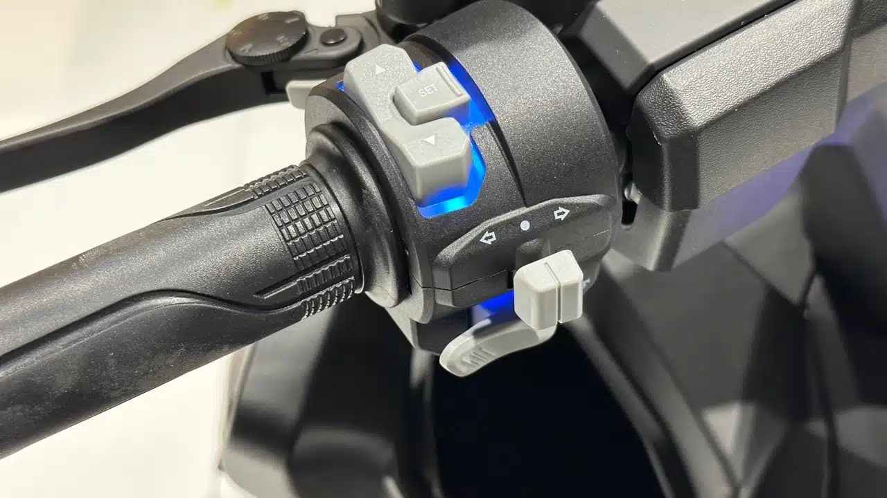 Wottan ST-S 300 - Foto ufficiali