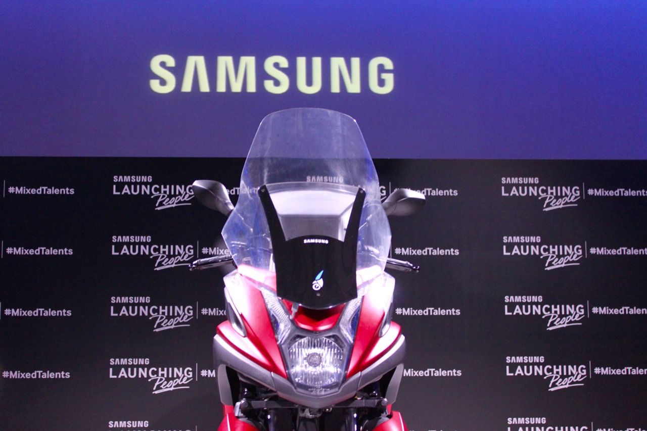 Yamaha e Samsung Smart Windshield 