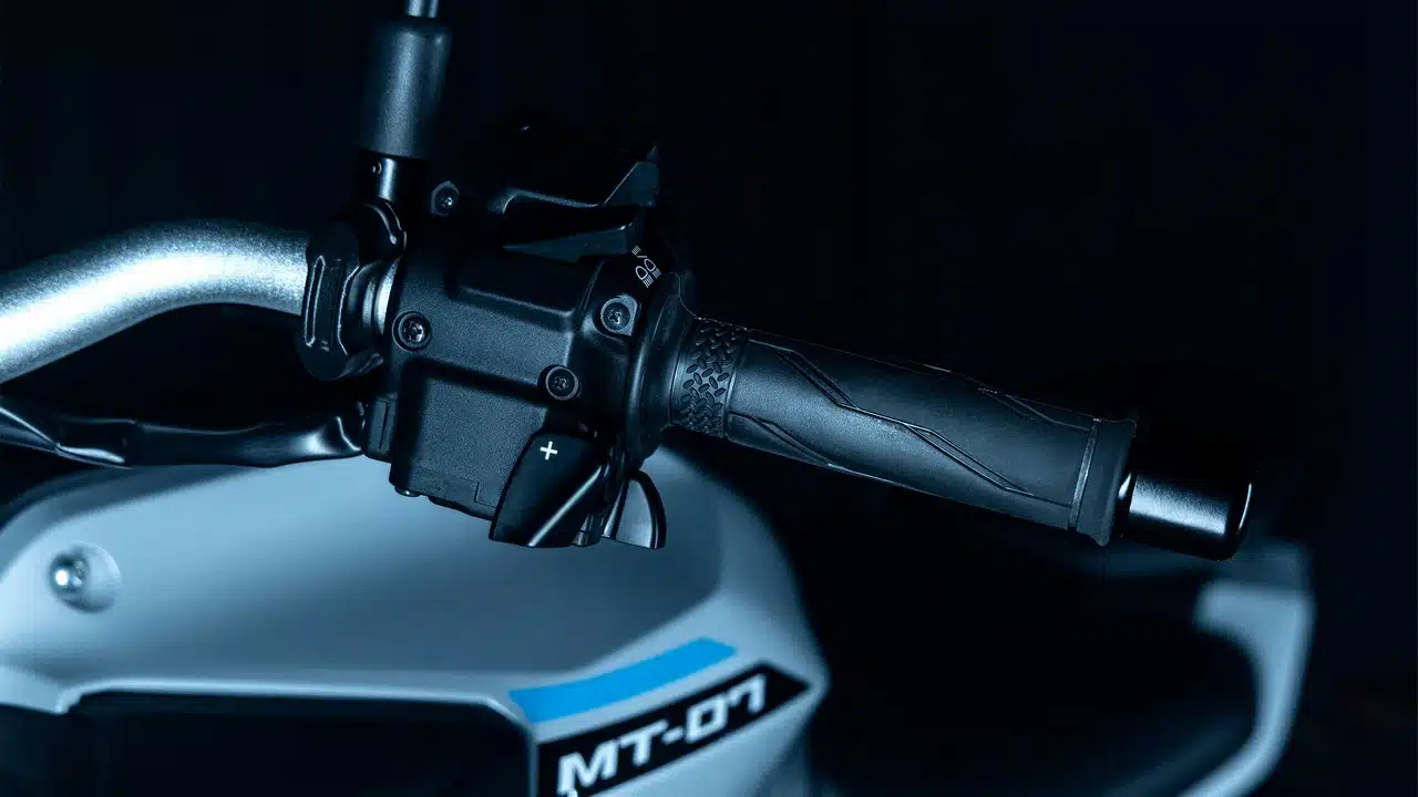 Yamaha MT-07 2025 - prova