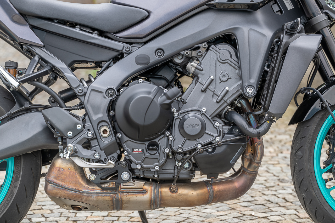 YAMAHA MT-09 2024