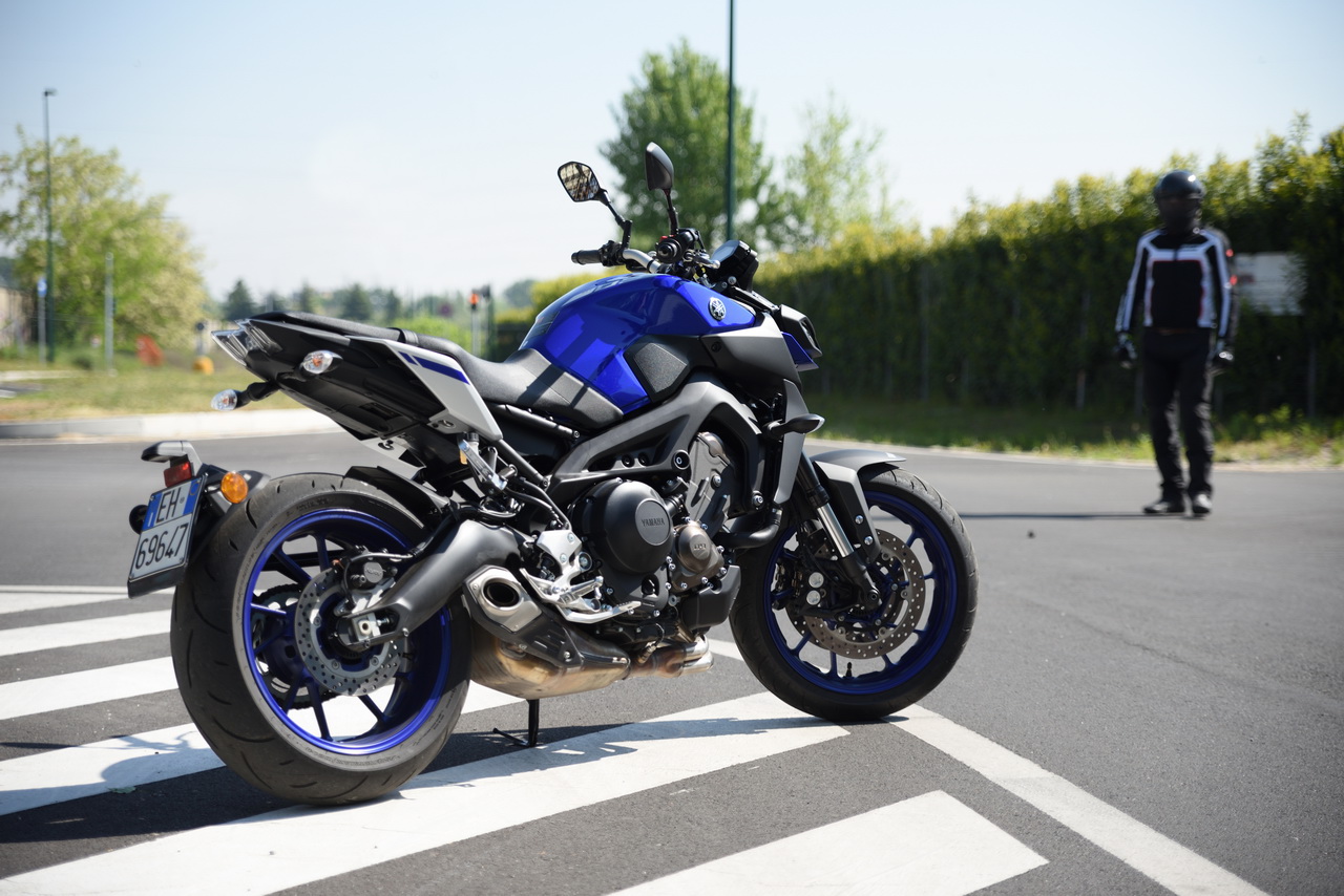 Yamaha MT-09 prova su strada 2017