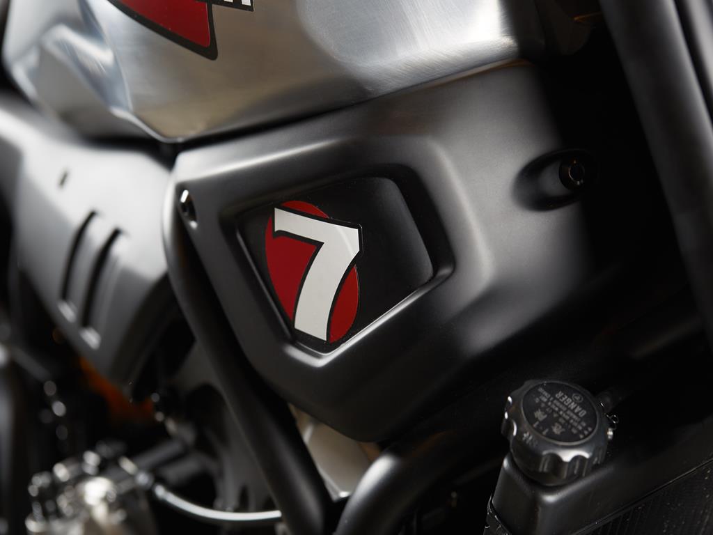 Yamaha Super 7 by JvB-moto