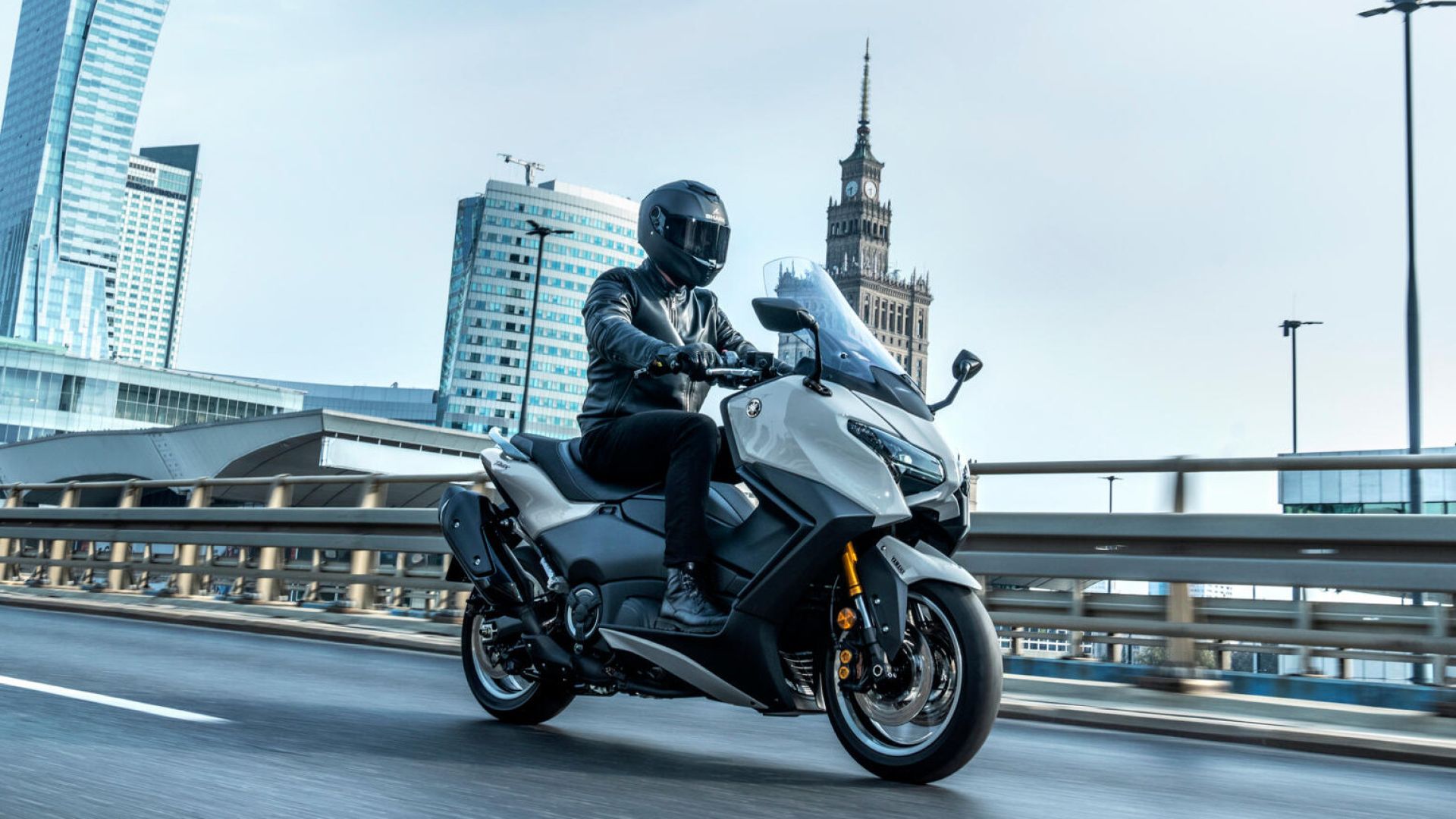 Yamaha TMax 2025