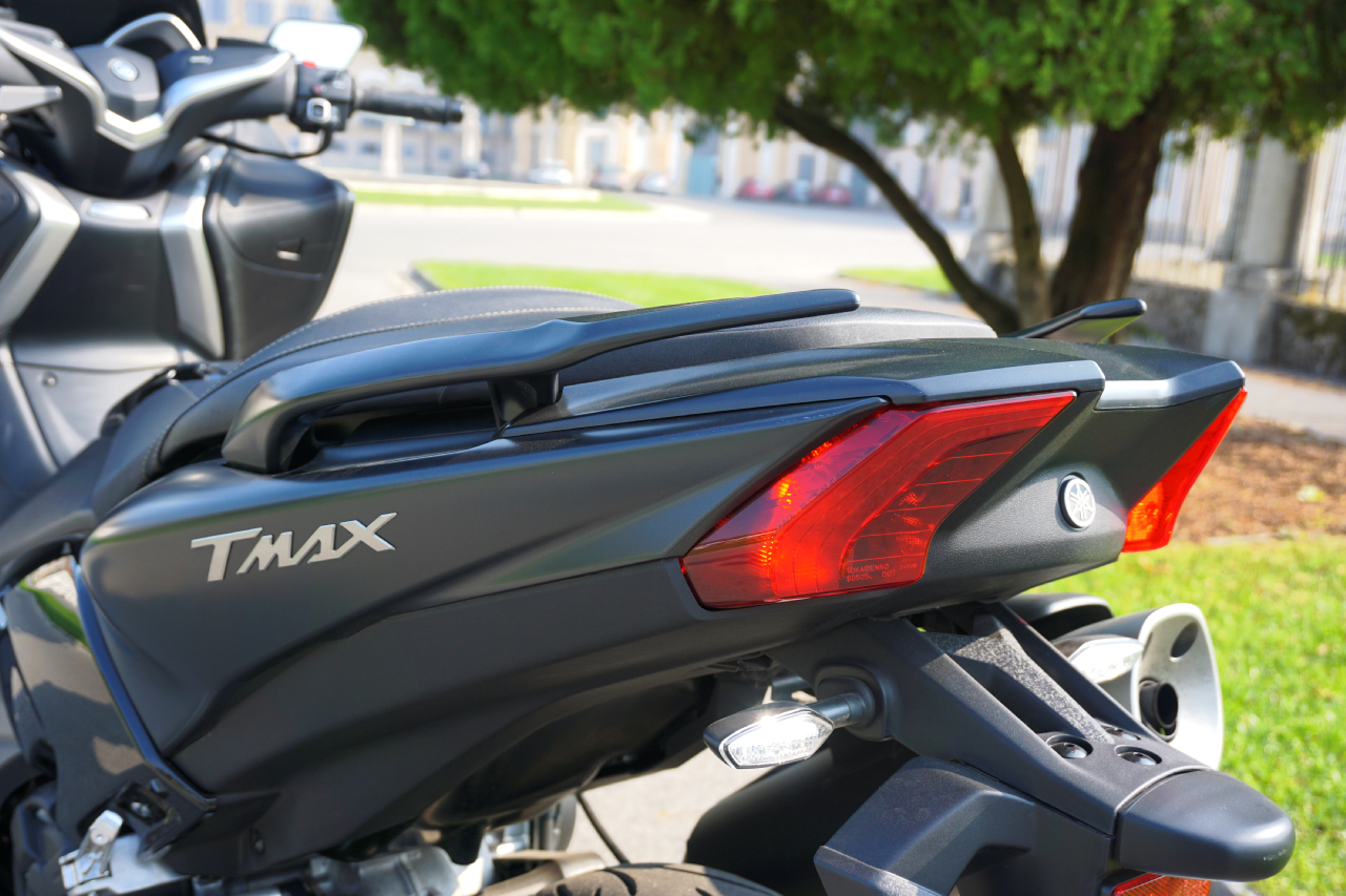 Yamaha Tmax SX prova su strada 2017