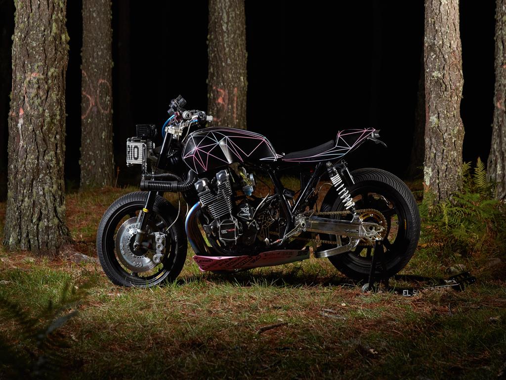 Yamaha XJR1300 BIG BAD WOLF 