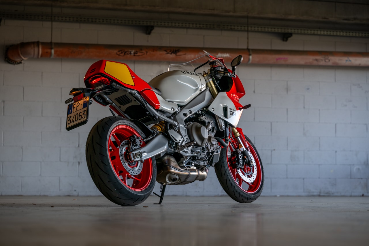 YAMAHA XSR900GP