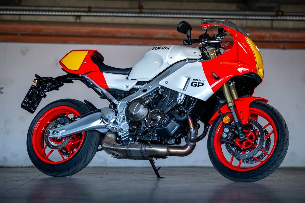YAMAHA XSR900GP