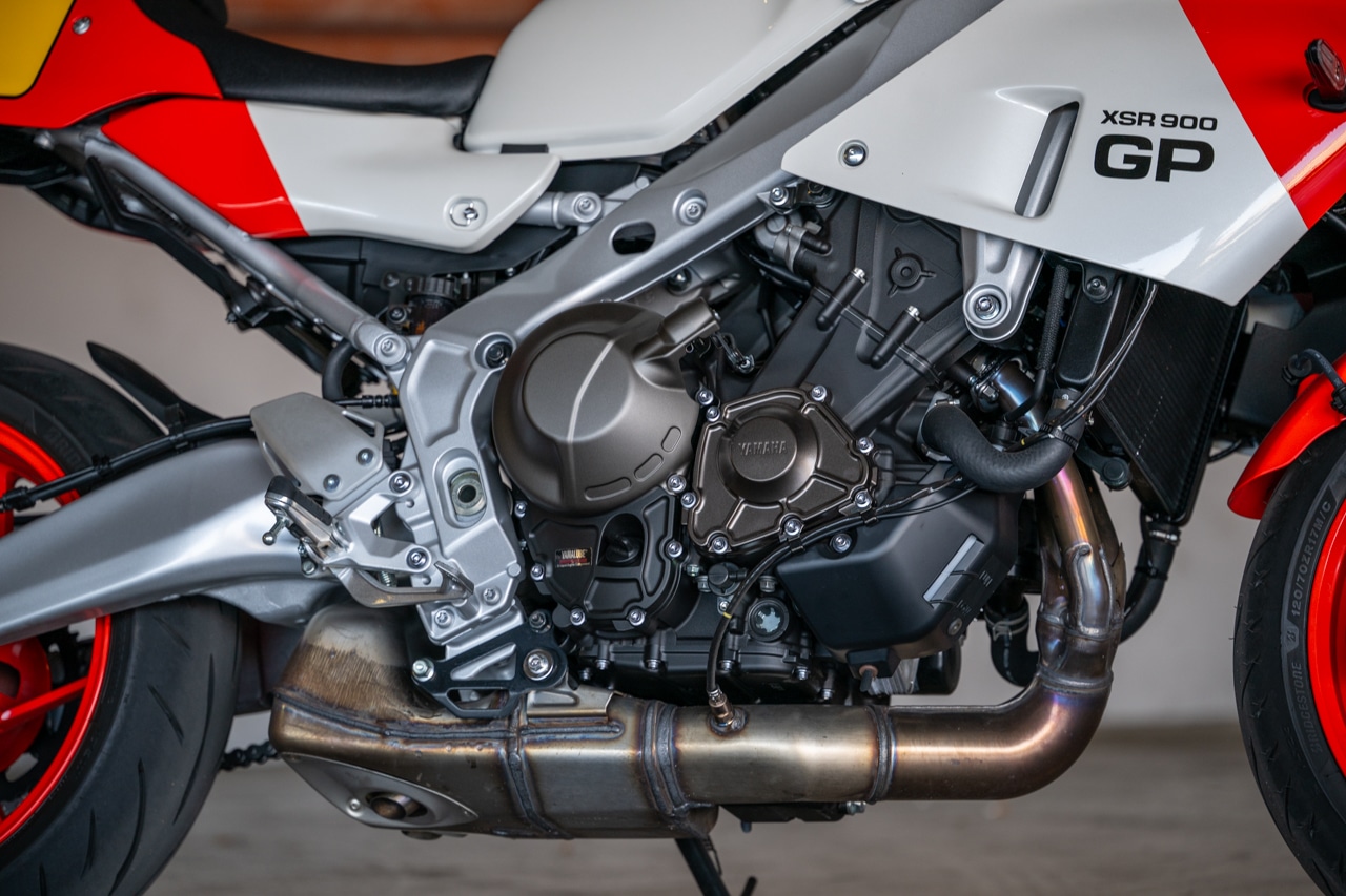 YAMAHA XSR900GP