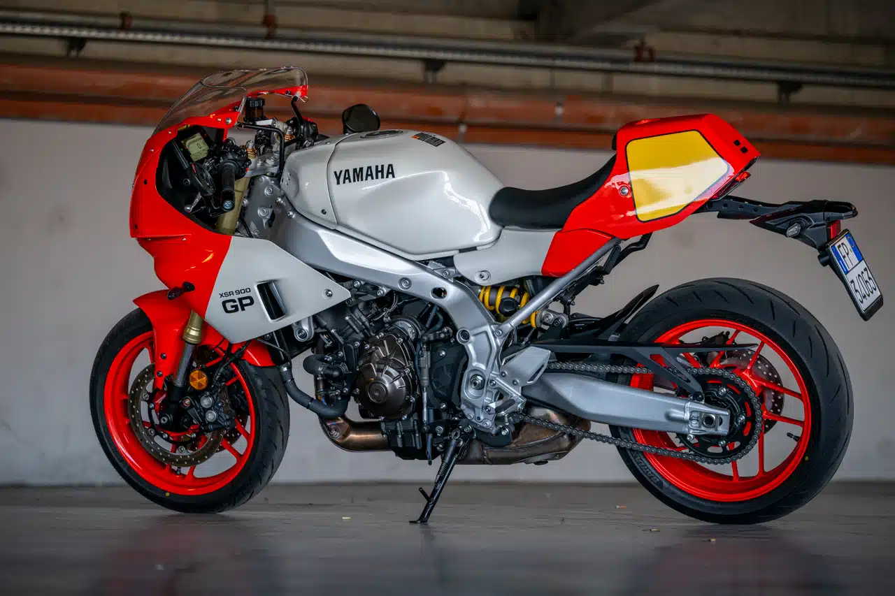 YAMAHA XSR900GP