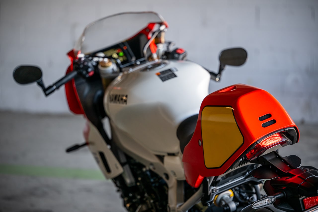 YAMAHA XSR900GP