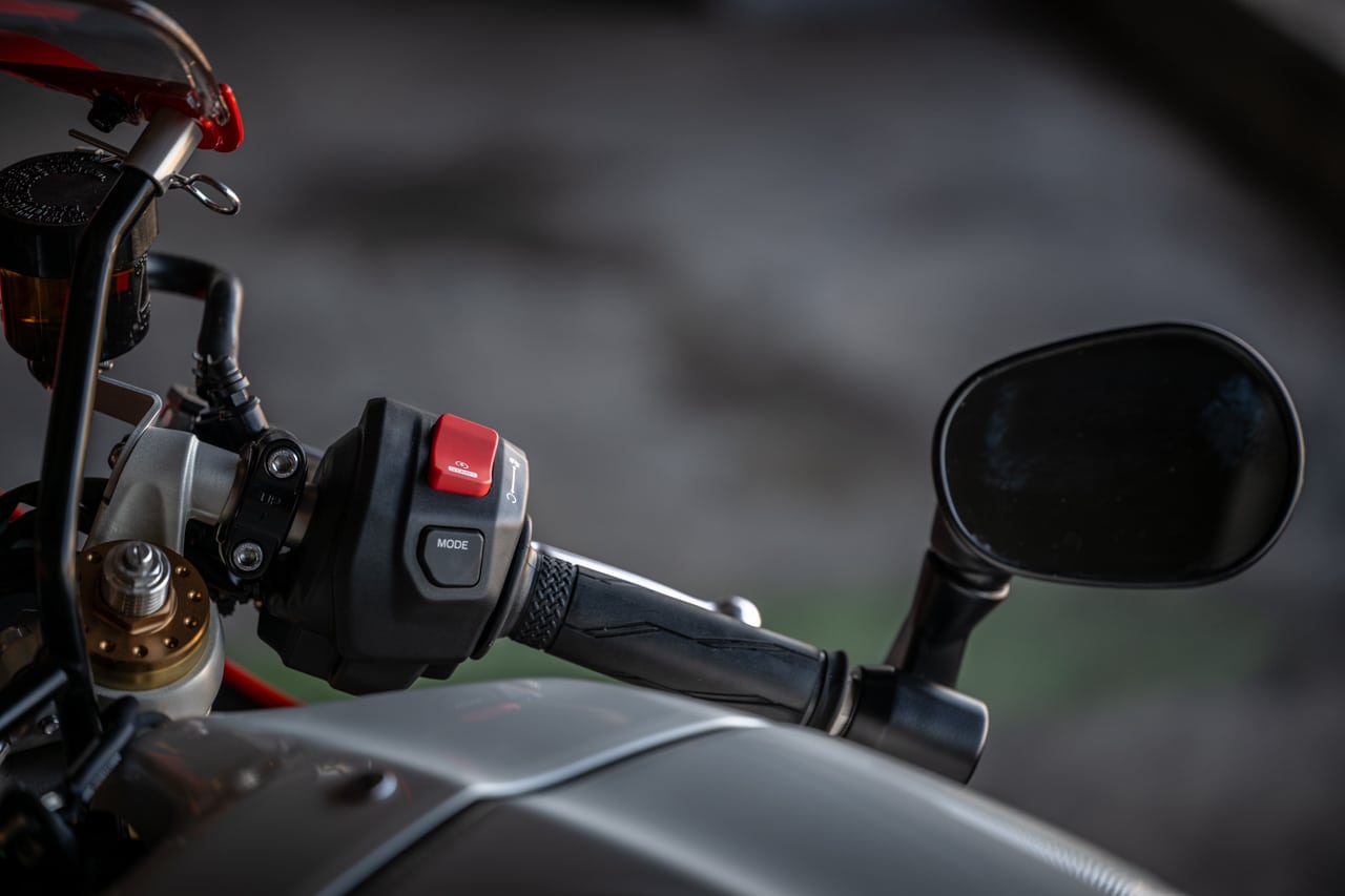 YAMAHA XSR900GP