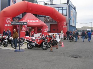 Yamaha Supertrophy RD/TZ 2010: ritorna la grande passione su due ruote
