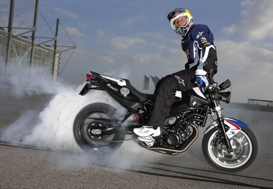 Stunt Riding: Chris Pfeiffer sotto i riflettori di Monza