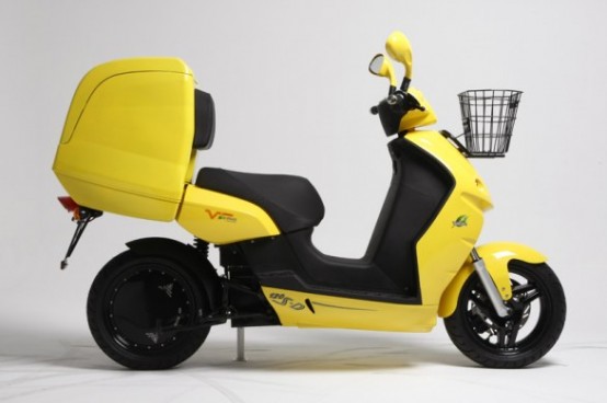 E-MAX 120S-Delivery, scooter elettrico in giallo