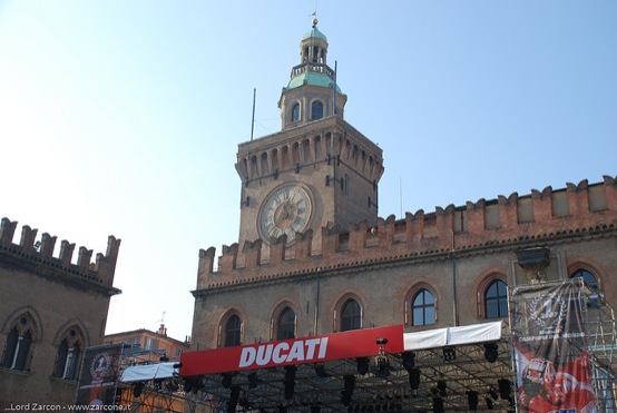 Ducati: feest in Bologna met Valentino Rossi en Nicky Hayden. De nieuwe fabriek bevestigd