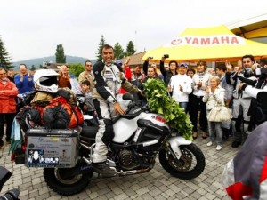 Davide Biga a casa con la sua Yamaha XT1200Z Super Ténéré