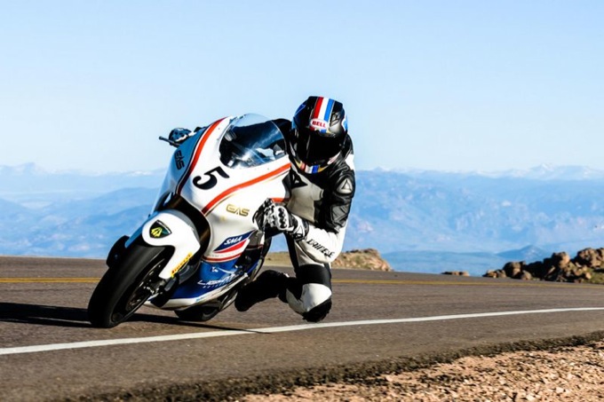 Lightning Superbike, uma motocicleta elétrica vence em Pikes Peak 2013