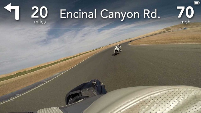 Continental teste l'écran multifonctionnel pour motos