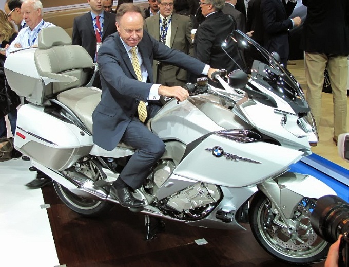 BMW, a novembre vendite in aumento per il comparto moto