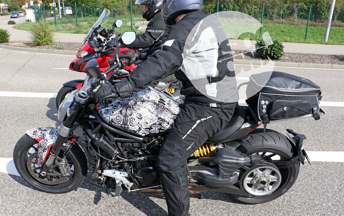Nuova Ducati Diavel, sul web appare una nuova FOTO SPIA