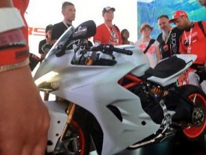 Ducati SuperSport, ad Intermot 2016 l’unveil ufficiale [VIDEO TEASER]